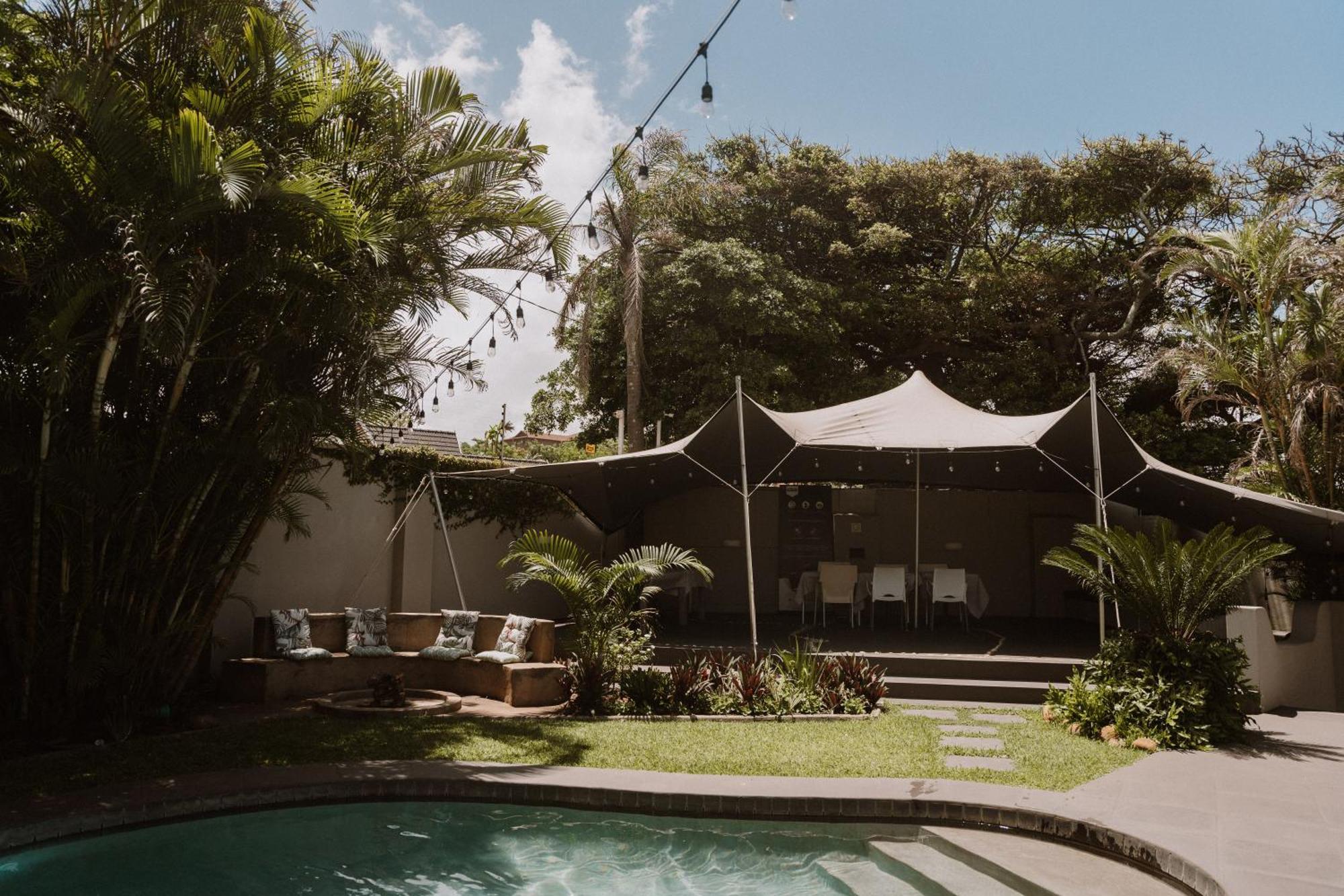 Caza Beach Guesthouse Durban Exterior photo