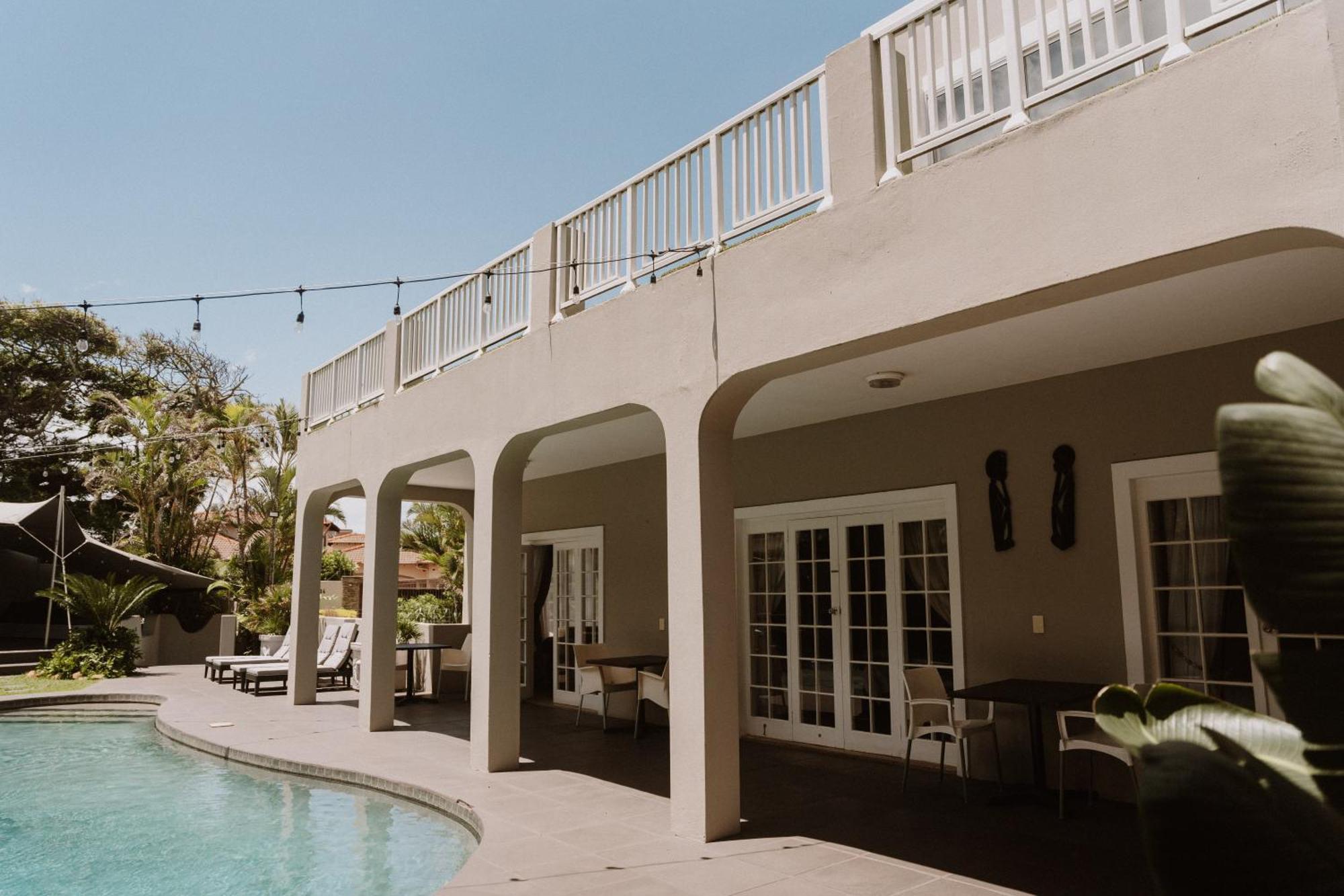 Caza Beach Guesthouse Durban Exterior photo
